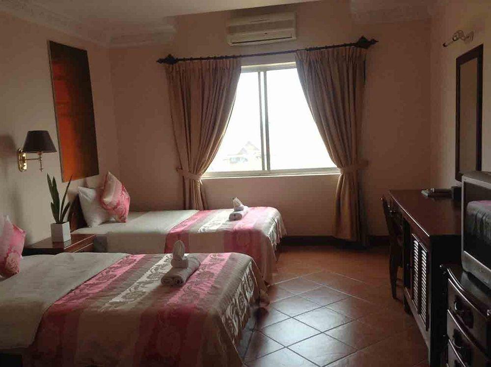 Han Kong Hotel And Restaurant Siem Reap Buitenkant foto